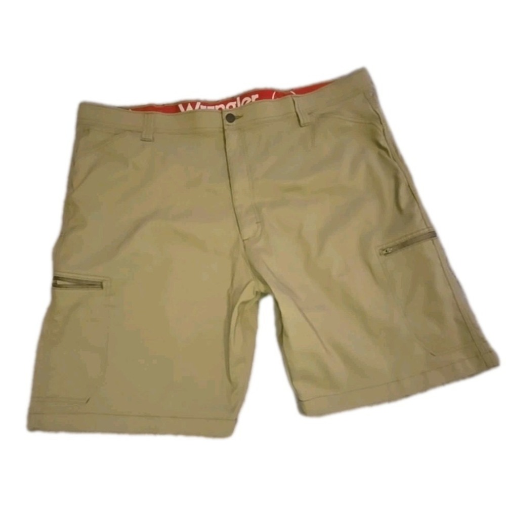Wrangler Cargo Shorts Men's 44 Beige Tan‎ Relaxed Fit Pockets Gorpcore Casual